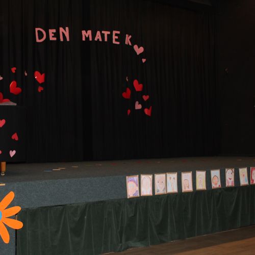 Den maminek