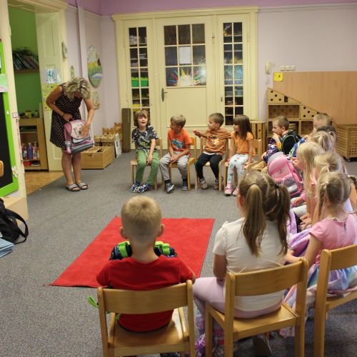 SPOZ přeje školákům