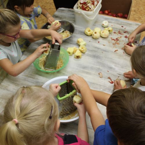 <br />
<b>Notice</b>:  Undefined index: name in <b>/home/zskrasnalipa.cz/vendor/vrana/notorm/NotORM/Row.php</b> on line <b>166</b><br />
