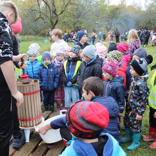 <br />
<b>Notice</b>:  Undefined index: name in <b>/home/zskrasnalipa.cz/vendor/vrana/notorm/NotORM/Row.php</b> on line <b>166</b><br />
