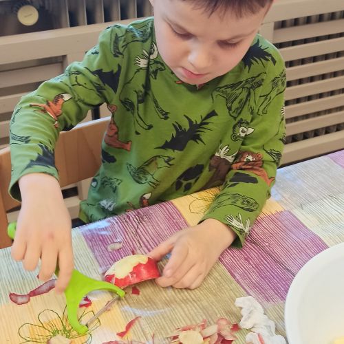 <br />
<b>Notice</b>:  Undefined index: name in <b>/home/zskrasnalipa.cz/vendor/vrana/notorm/NotORM/Row.php</b> on line <b>166</b><br />
