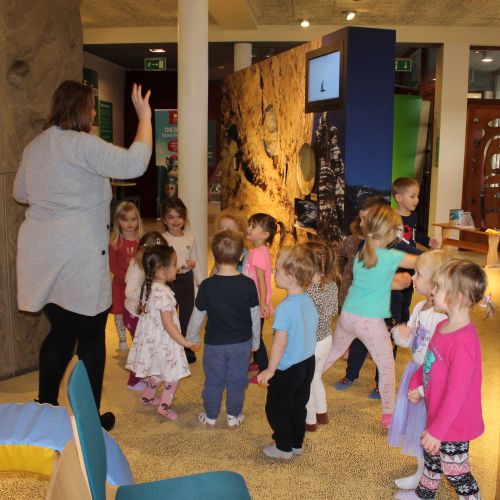 <br />
<b>Notice</b>:  Undefined index: name in <b>/home/zskrasnalipa.cz/vendor/vrana/notorm/NotORM/Row.php</b> on line <b>166</b><br />
