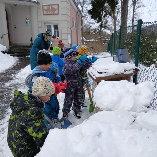 <br />
<b>Notice</b>:  Undefined index: name in <b>/home/zskrasnalipa.cz/vendor/vrana/notorm/NotORM/Row.php</b> on line <b>166</b><br />
