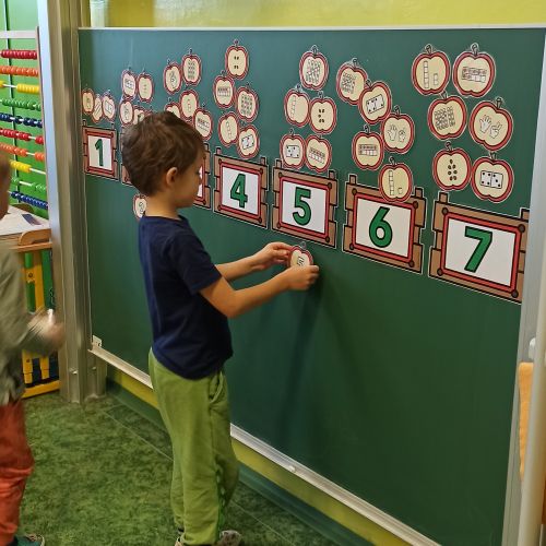 <br />
<b>Notice</b>:  Undefined index: name in <b>/home/zskrasnalipa.cz/vendor/vrana/notorm/NotORM/Row.php</b> on line <b>166</b><br />
